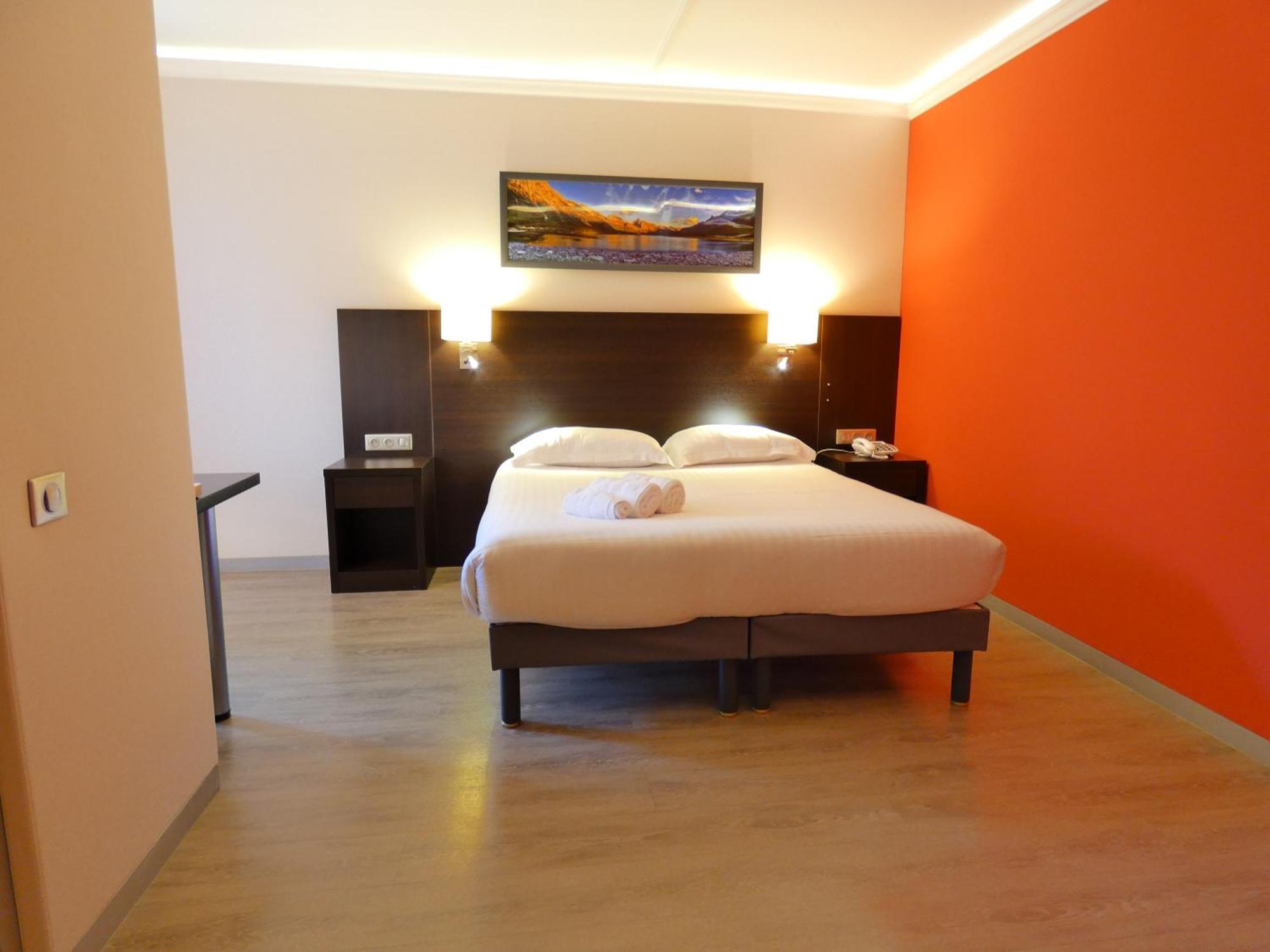 Contact Hotel Be Guest Limoges Sud ภายนอก รูปภาพ