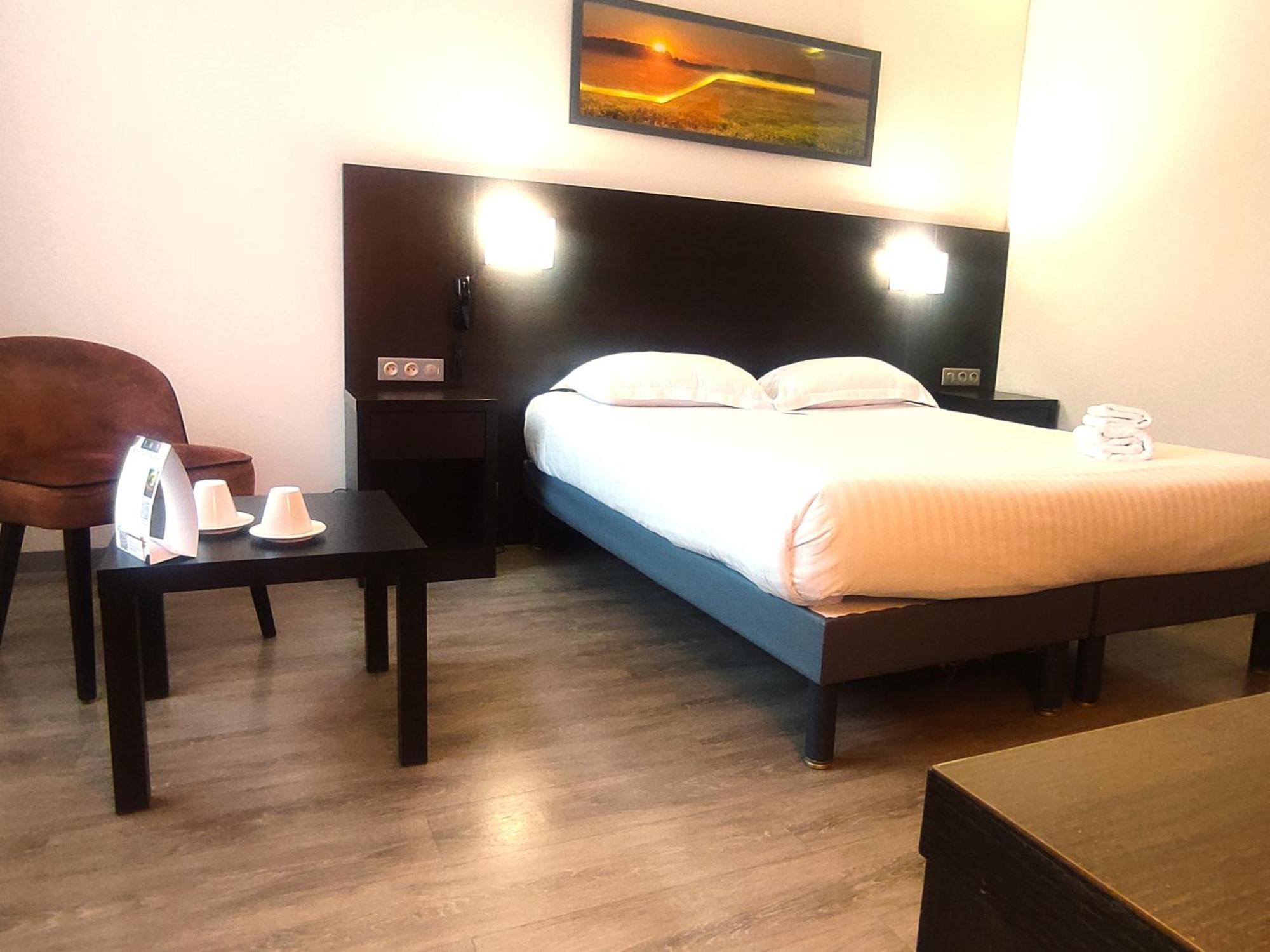 Contact Hotel Be Guest Limoges Sud ภายนอก รูปภาพ