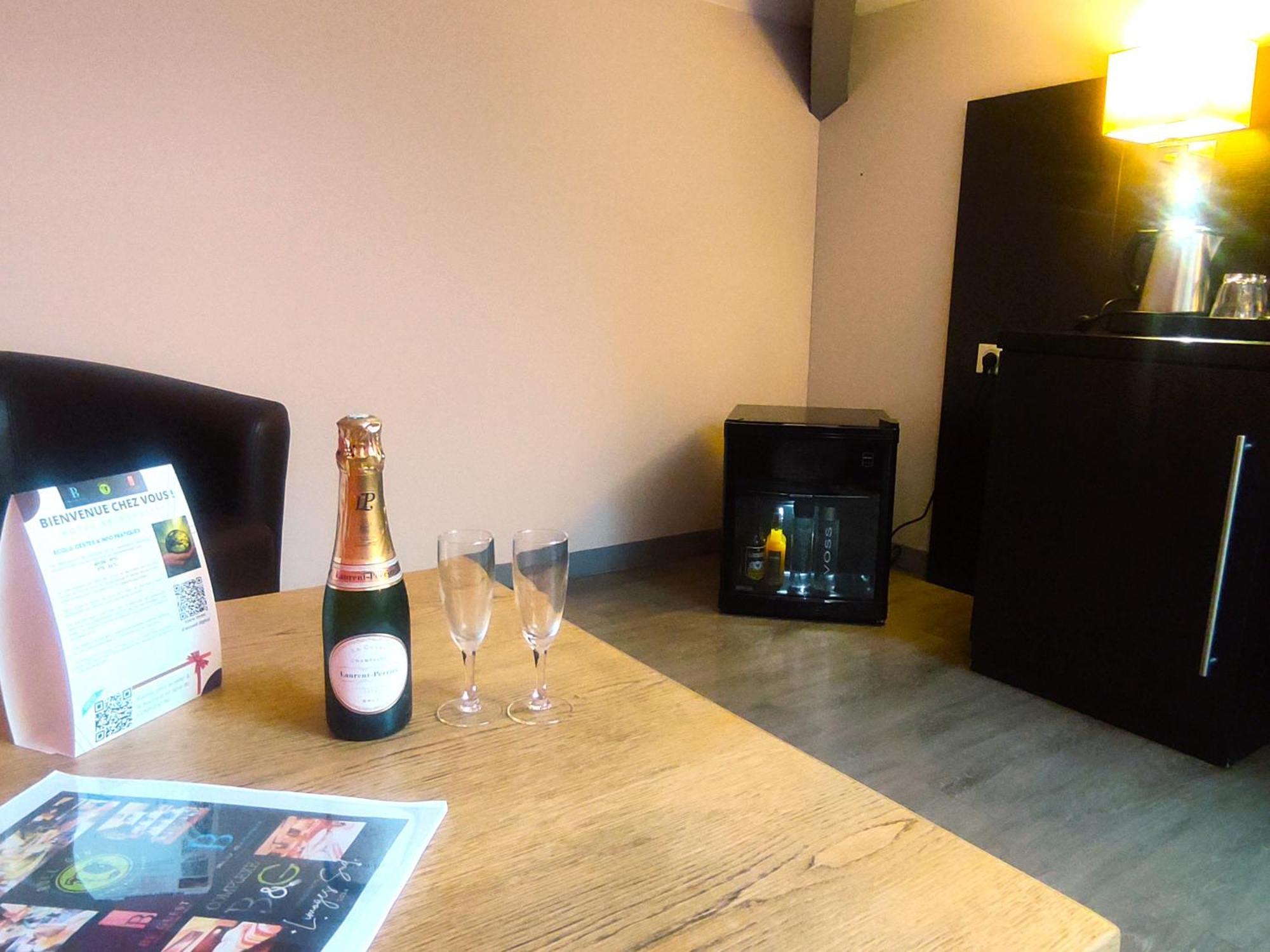 Contact Hotel Be Guest Limoges Sud ภายนอก รูปภาพ