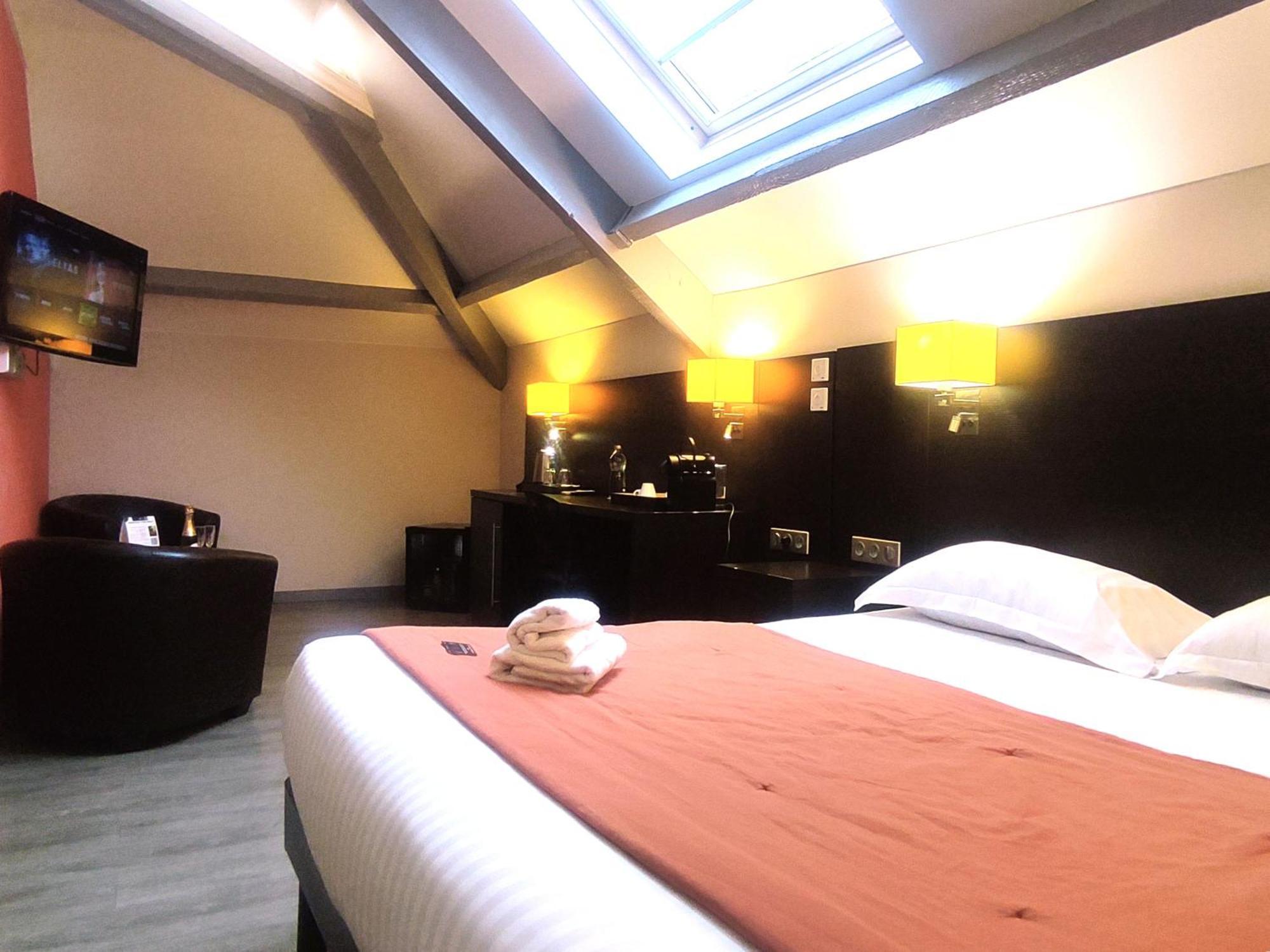 Contact Hotel Be Guest Limoges Sud ภายนอก รูปภาพ